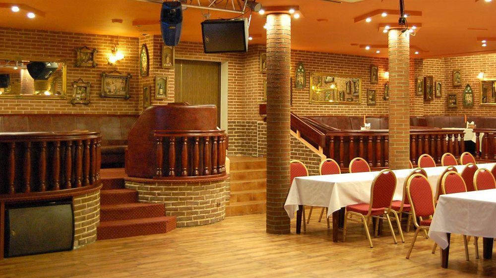 Hotel Dobosz Полице Екстер'єр фото